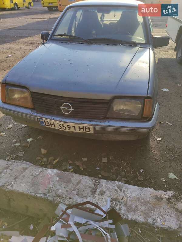 Седан Opel Ascona 1984 в 