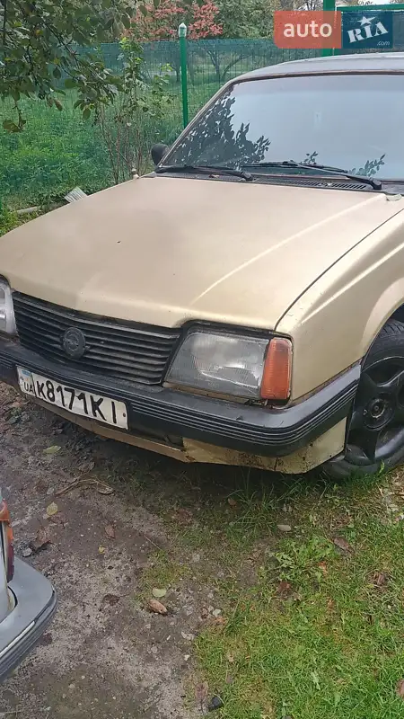 Opel Ascona 1982