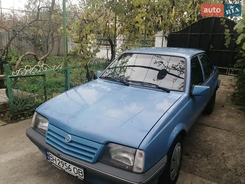 Opel Ascona 1988
