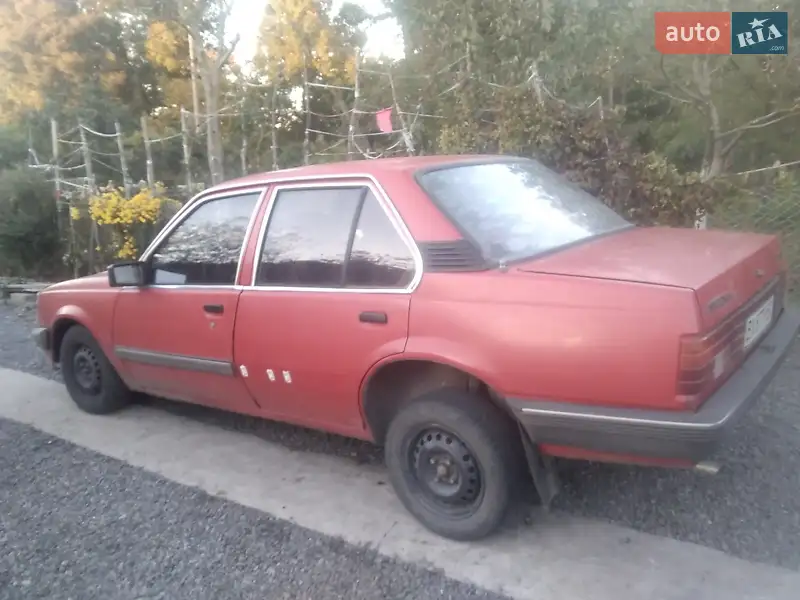 Opel Ascona 1983