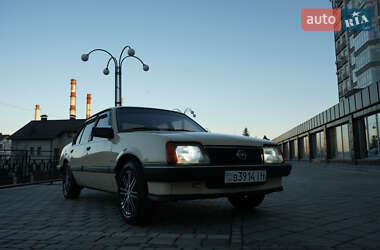 Седан Opel Ascona 1983 в Івано-Франківську