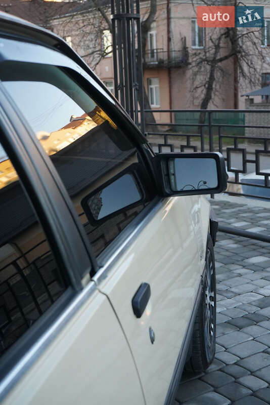 Седан Opel Ascona 1983 в Ивано-Франковске