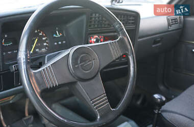 Седан Opel Ascona 1983 в 