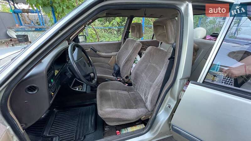 Седан Opel Ascona 1987 в Черновцах фото 3 Седан Opel Ascona 1987 в Черновцах