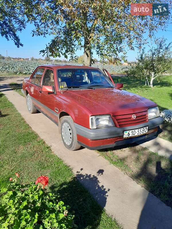 Седан Opel Ascona 1987 в Владимире фото 6 Седан Opel Ascona 1987 в Владимире