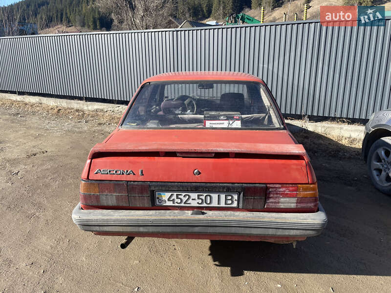 Седан Opel Ascona 1988 в Верховині