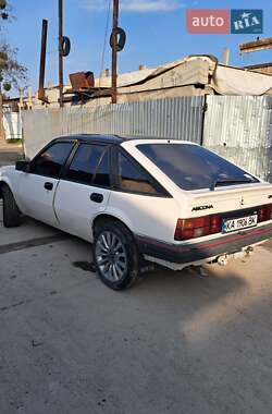 Хетчбек Opel Ascona 1987 в 