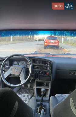 Седан Opel Ascona 1988 в 