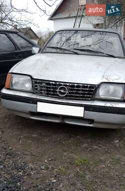 Седан Opel Ascona 1985 в 