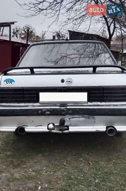 Седан Opel Ascona 1985 в 