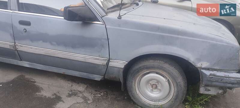 Хэтчбек Opel Ascona 1985 в Стебнику