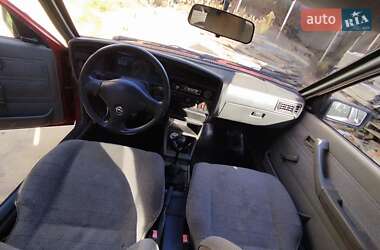 Седан Opel Ascona 1985 в Житомире