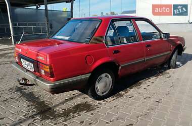Седан Opel Ascona 1985 в Житомире
