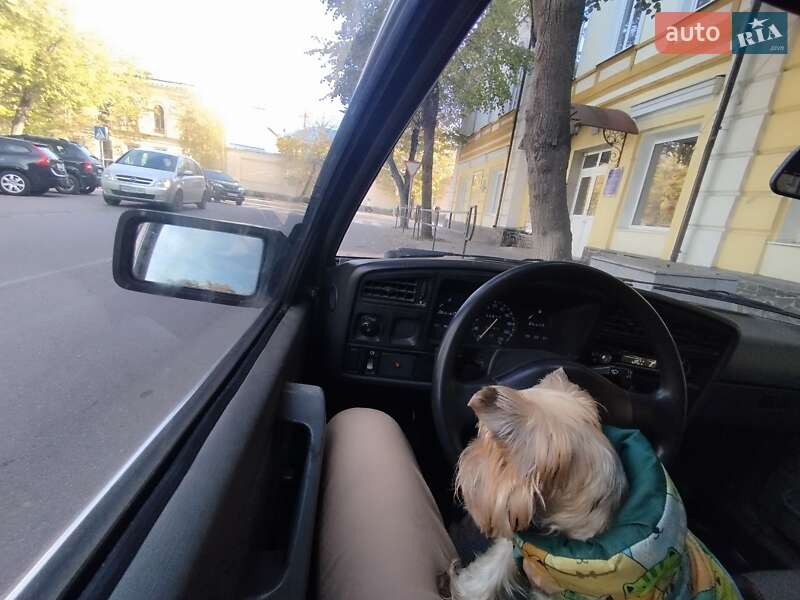 Седан Opel Ascona 1985 в Житомирі