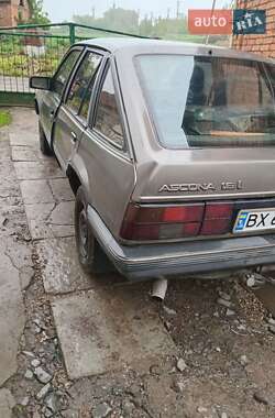 Хэтчбек Opel Ascona 1987 в 