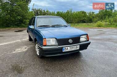 Хэтчбек Opel Ascona 1988 в Александрие