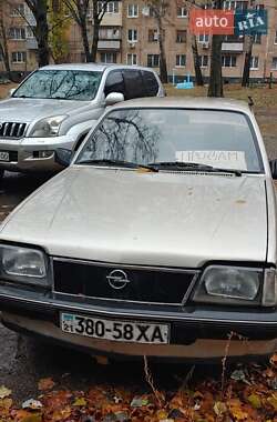 Седан Opel Ascona 1986 в 