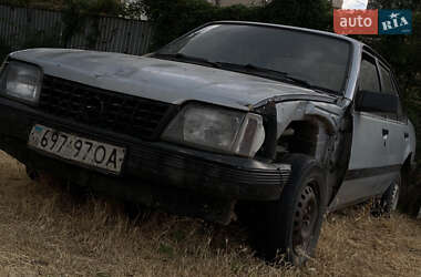 Седан Opel Ascona 1986 в Одесі