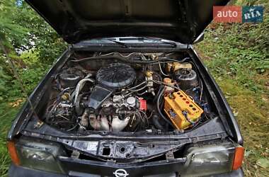 Седан Opel Ascona 1986 в 