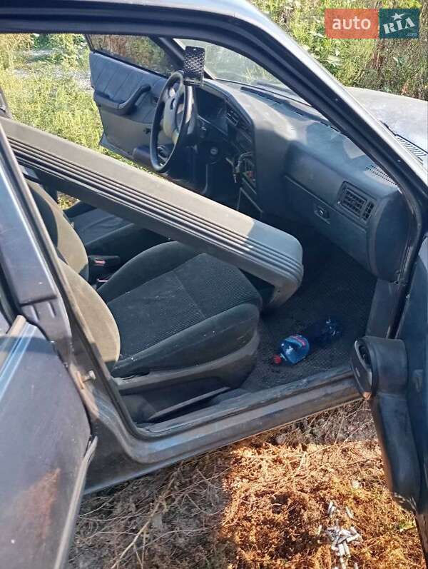 Opel Ascona 1988