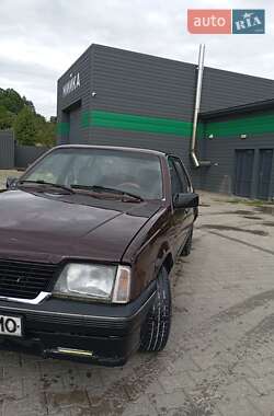 Седан Opel Ascona 1984 в 