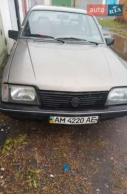 Седан Opel Ascona 1982 в Звягелі