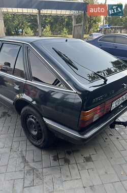 Хэтчбек Opel Ascona 1986 в 