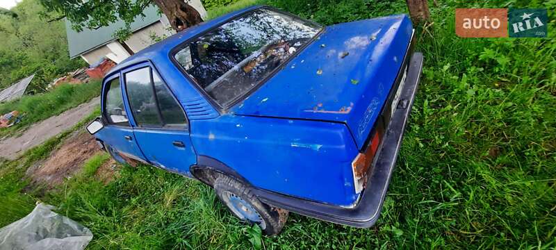 Седан Opel Ascona 1987 в Яремчі