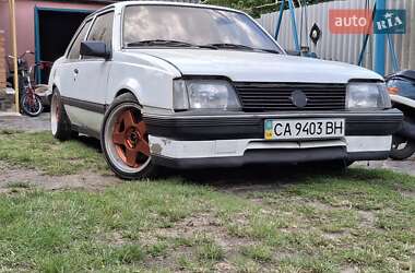 Купе Opel Ascona 1983 в 