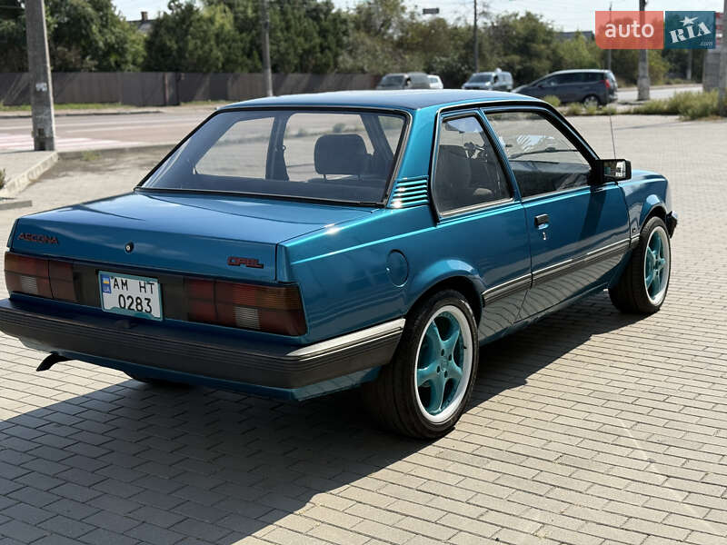 Купе Opel Ascona 1987 в Житомирі
