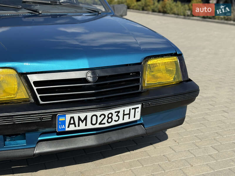 Купе Opel Ascona 1987 в Житомирі