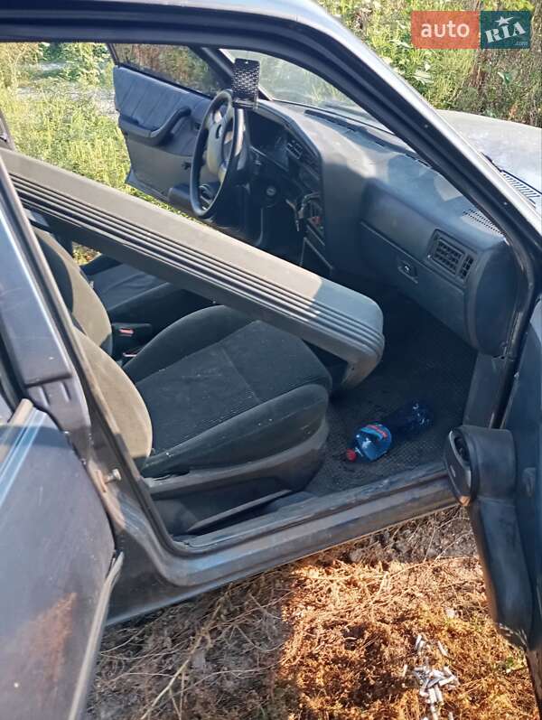 Седан Opel Ascona 1988 в Новом фото 13 Седан Opel Ascona 1988 в Новом