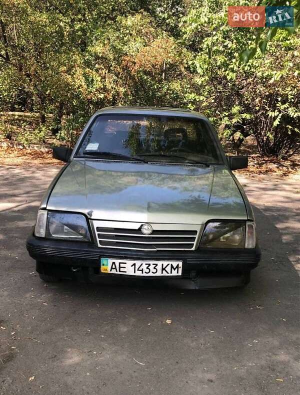 Opel Ascona 1987
