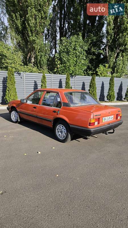 Седан Opel Ascona 1982 в Черкассах