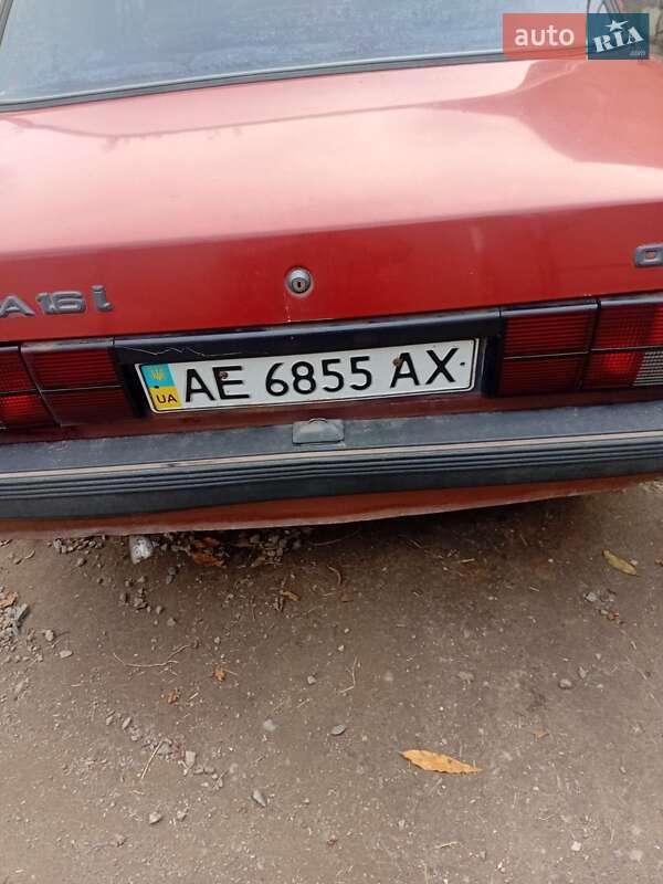 Седан Opel Ascona 1988 в Дніпрі