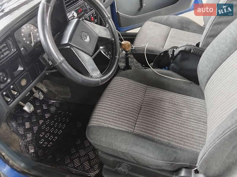 Седан Opel Ascona 1988 в Чернівцях фото 2 Седан Opel Ascona 1988 в Чернівцях