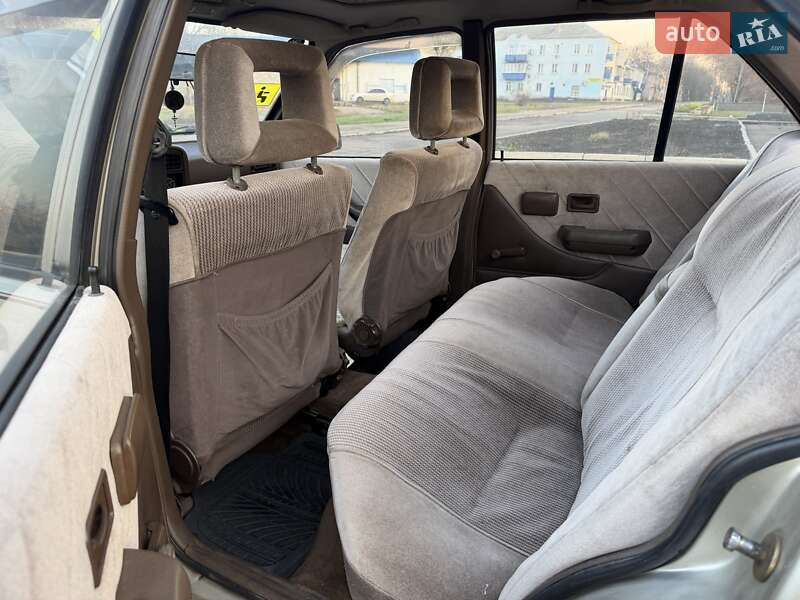 Седан Opel Ascona 1988 в Кам'янському