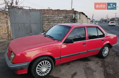 Седан Opel Ascona 1987 в Измаиле