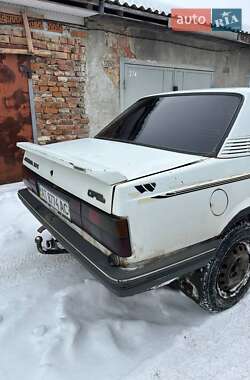 Седан Opel Ascona 1988 в Ивано-Франковске