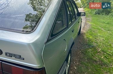 Хэтчбек Opel Ascona 1987 в Житомире