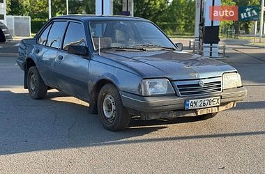 Седан Opel Ascona 1988 в Харькове