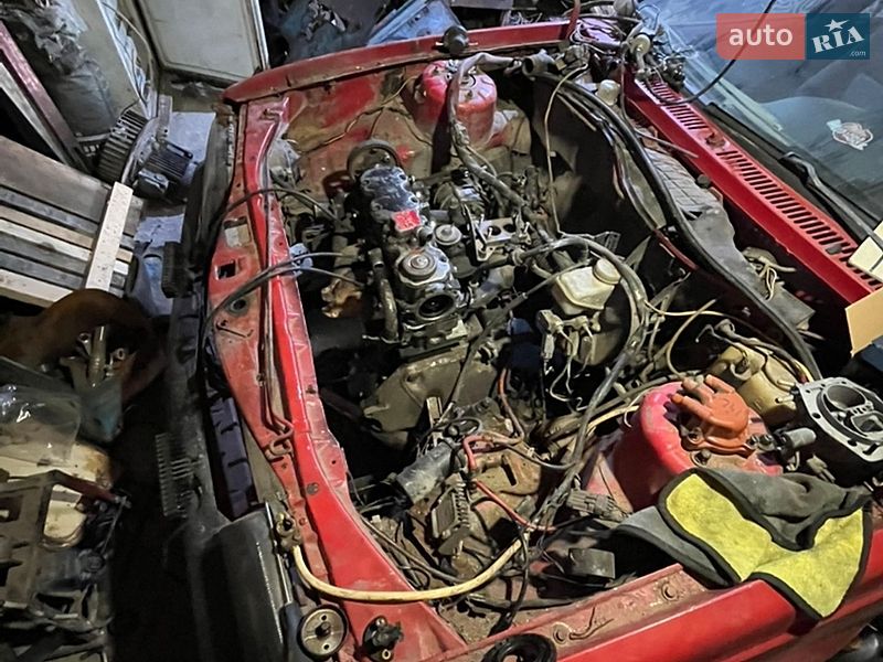 Седан Opel Ascona 1988 в Волочиську
