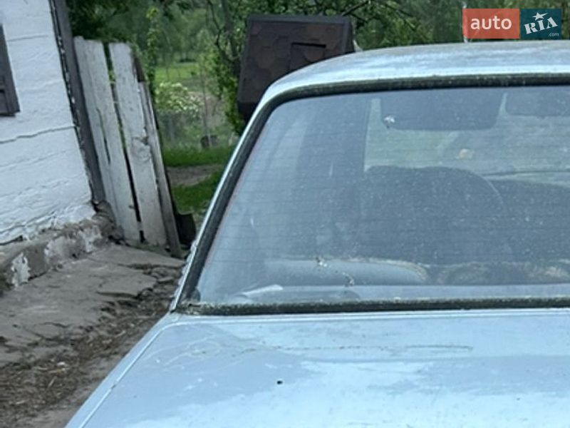 Седан Opel Ascona 1986 в Сарнах