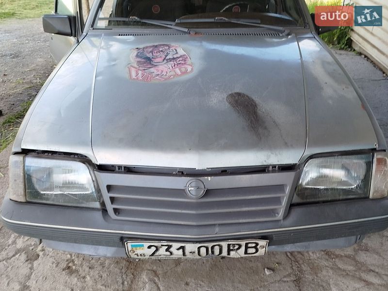 Хэтчбек Opel Ascona 1987 в Долине фото Хэтчбек Opel Ascona 1987 в Долине