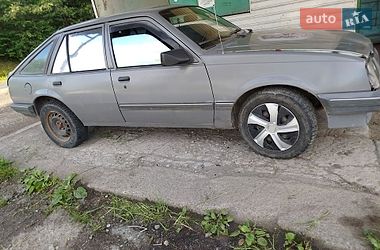 Хэтчбек Opel Ascona 1987 в Долине фото 5 Хэтчбек Opel Ascona 1987 в Долине