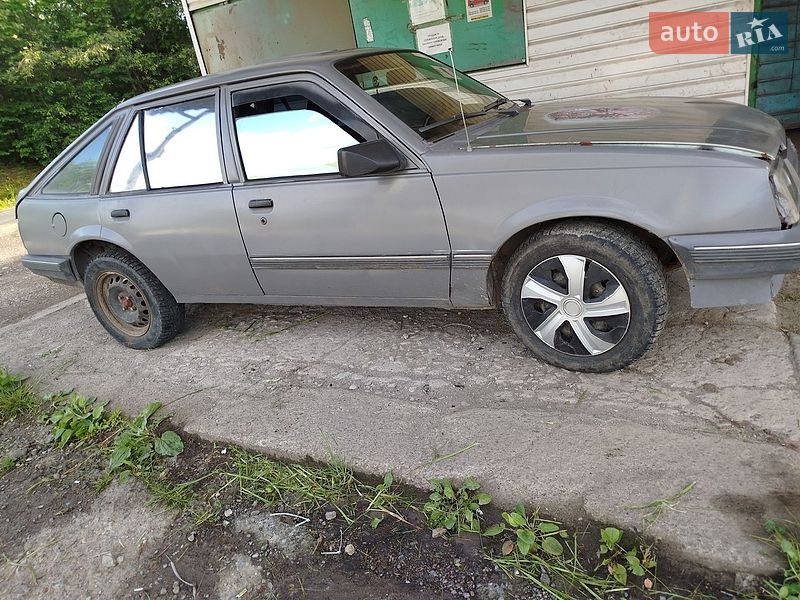Хэтчбек Opel Ascona 1987 в Долине фото 5 Хэтчбек Opel Ascona 1987 в Долине