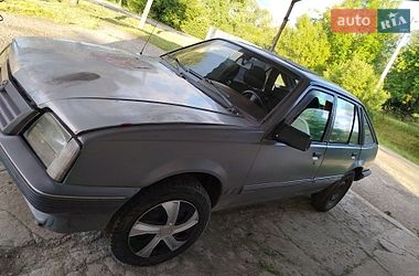 Хэтчбек Opel Ascona 1987 в Долине фото 3 Хэтчбек Opel Ascona 1987 в Долине