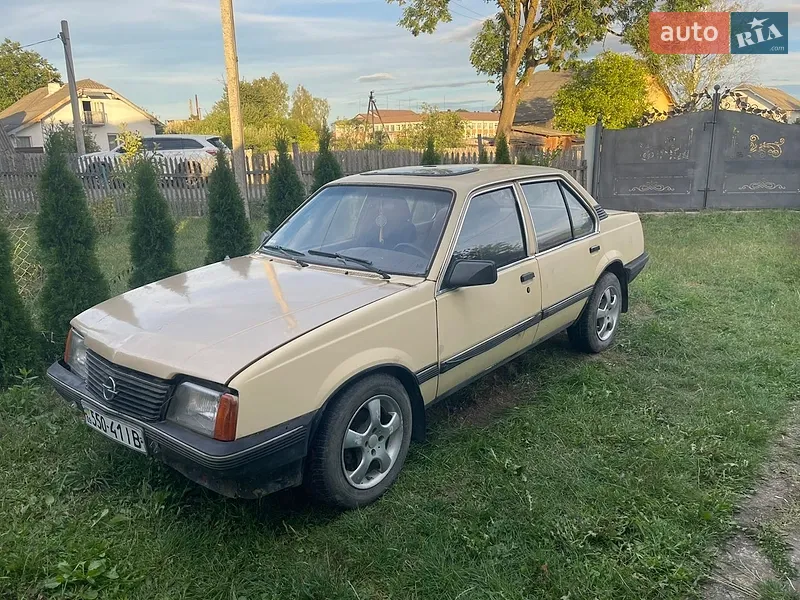 Opel Ascona 1982