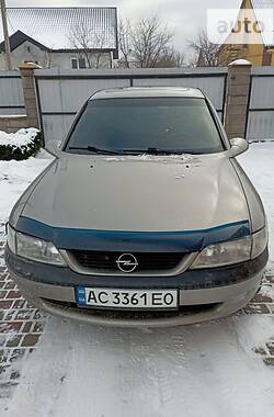 Седан Opel Astra F 1996 в Луцке