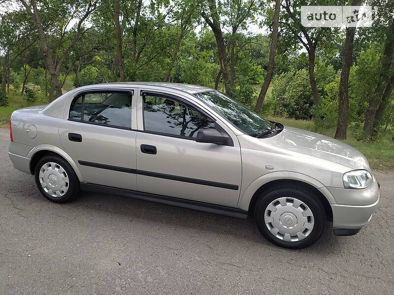 Opel Astra G Otli4noe cocto9nie
